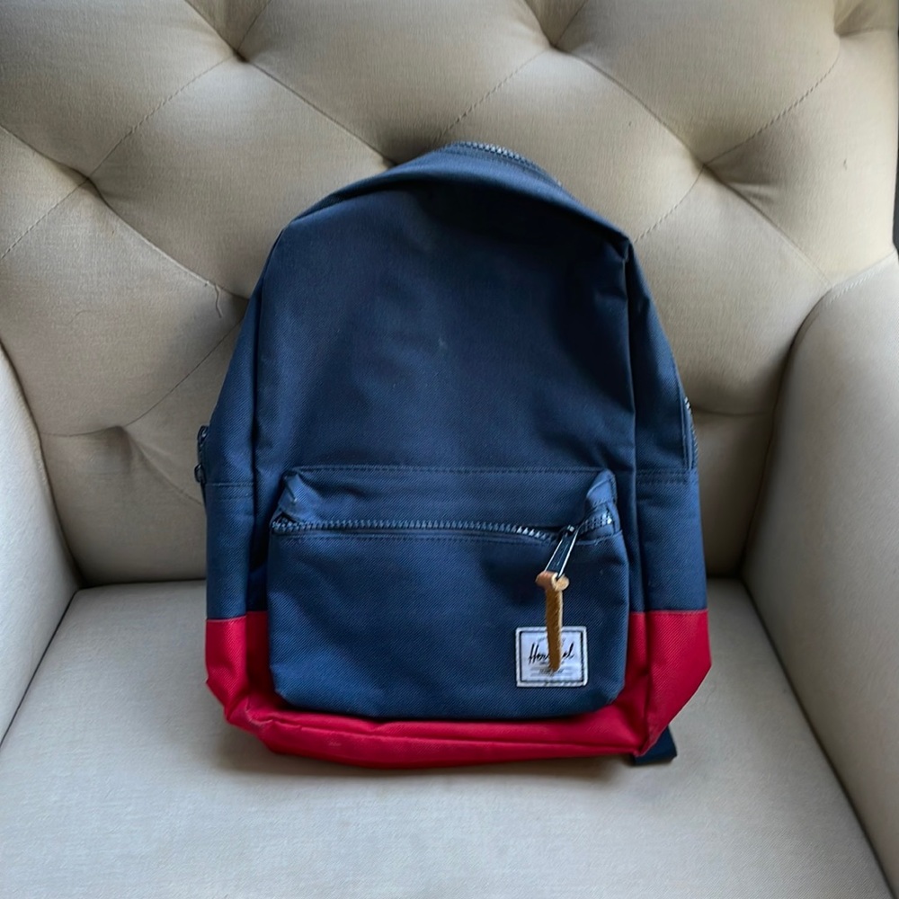 Small kids Herschel backpack. Very good condition. Says “Joe” on the inside.